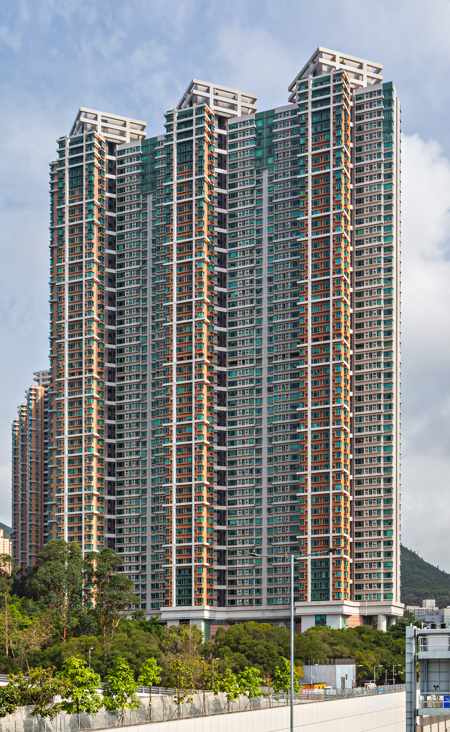 Ocean Shores Tower 1-3, Hong Kong - View from the southeast. © Mathias Beinling